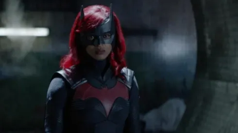 Batwoman seguirá peleando por Gótica.