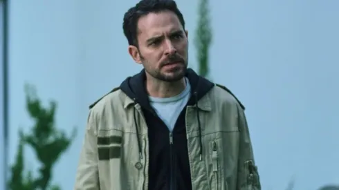 Manolo Cardona como Álex Guzmán