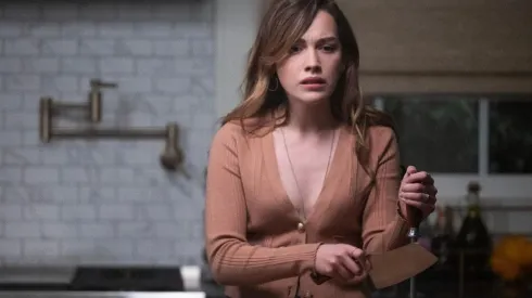 Victoria Pedretti interpeta a Love Quinn en You