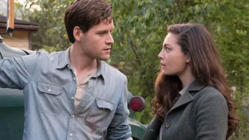 Alexa Davalos y Luke Kleintank protagonizan la historia.