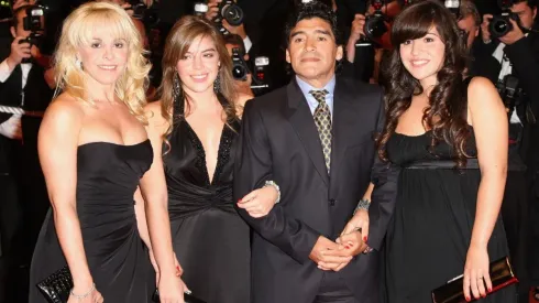 Diego Maradona, Claudia Villafañe y sus hijas