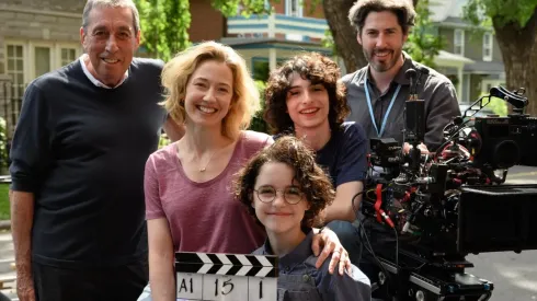 Mckenna Grace, Finn Wolfhard y Carrie Coon protagonizan Ghostbusters: El legado