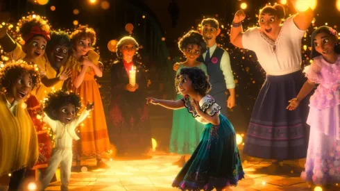 El Día de las Velitas en la nueva película animada Encanto.