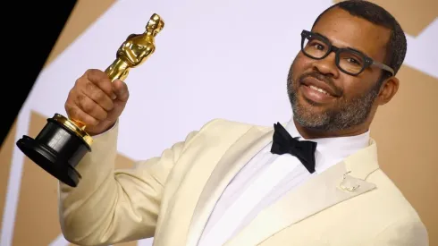 Peele con su Óscar por el guion de Get out.