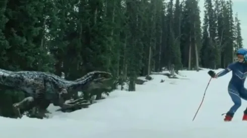 Un velocirraptor amenazante