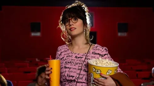 Claudia Gusmano como Alice