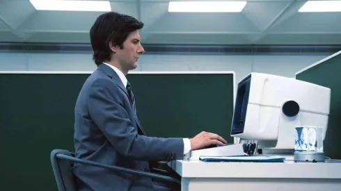 Adam Scott en Severance.