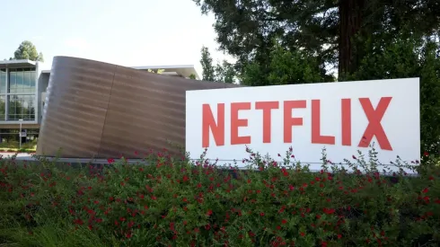 Esta es la estrategia de Netflix luego de perder miles de suscriptores.