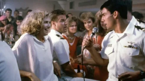 Maverick y Charlie en Top Gun