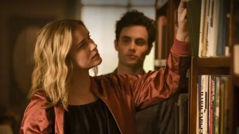 Elizabeth Lail protagonizó You junto a Penn Badgley.