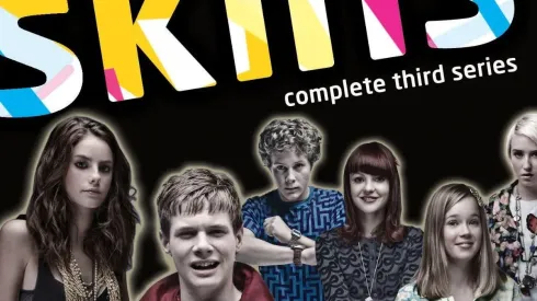 Skins tuvo 61 episodios.