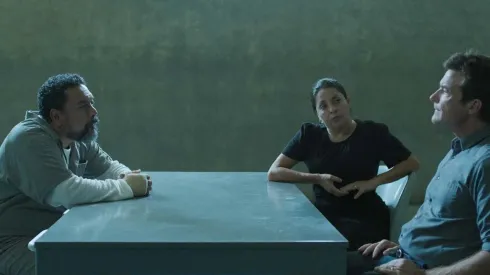 Felix Solis junto a Jason Bateman y Verónica Falcón.