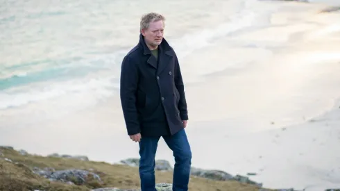 Dougie Henshall interpreta al detective Jimmy Perez desde 2013.