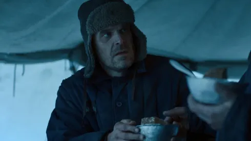 Stranger Things 4: David Harbour explica un detalle que casi nadie notó del volumen 2.