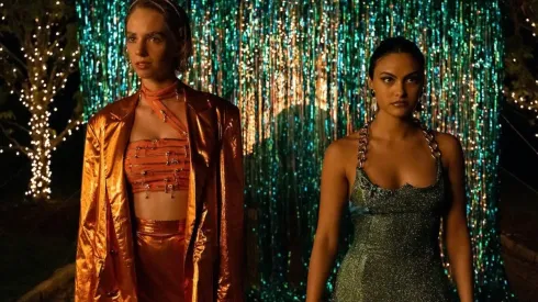 Maya Hawke y Camila Mendes protagonizan Do Revenge.