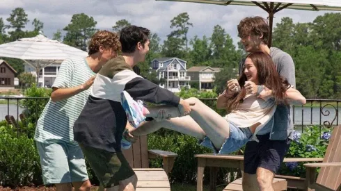 Los protagonistas de El verano en que me enamoré