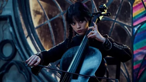 La serie Merlina, de Netflix, inspiró una rosca de reyes