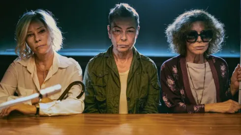 Esta serie presenta un atraco imperfecto ejecutado por 3 mujeres.