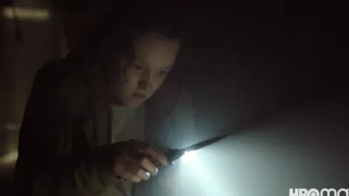 Bella Ramsey es Ellie.