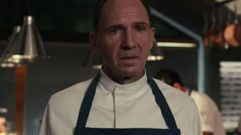 Ralph Fiennes en El Menú