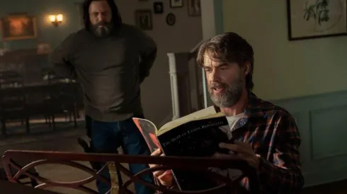 Murray Bartlett interpreta a Frank en The Last of Us.