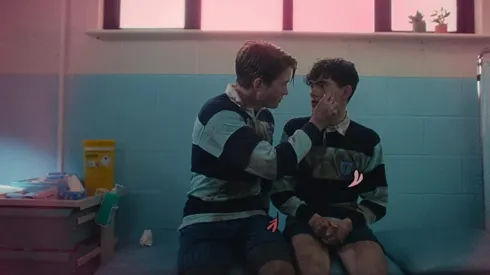 Heartstopper sigue la historia de Charlie, Nick y sus amigos