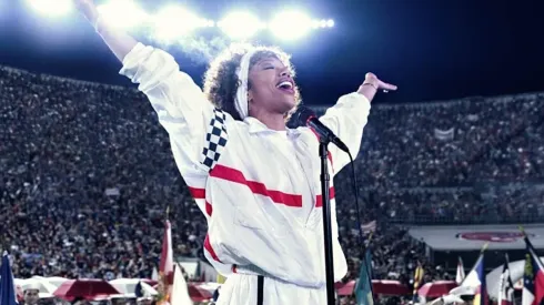 La biopic fue dirigida por Kasi Lemmons y escrita por Anthony McCarte (Los dos Papas)