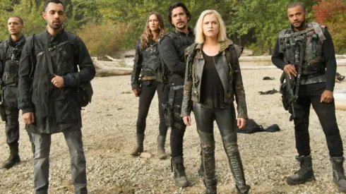 5 series parecidas a Los 100 para ver en Netflix.