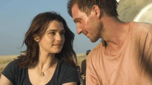 Rachel Weisz y Ralph Fiennes protagonizan esta cinta