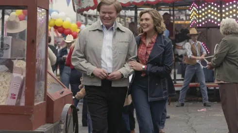 Elizabeth Olsen y Jesse Plemons protagonizan Love & Death.