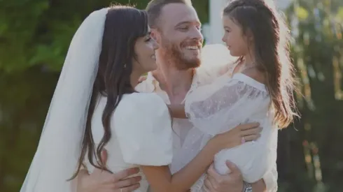 Los protagonistas de Love is in the air