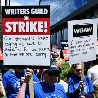 Hablamos con el guionista de Tarzán por la huelga de la WGA