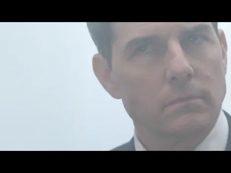 Revelan cuántas veces se tiró Tom Cruise en motocicleta por el acantilado