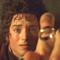 El increíble cambio físico de Elijah Wood en Volver al Futuro antes de ser Frodo