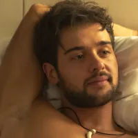 Las series con Julián Cerati de Perfil Falso en Netflix