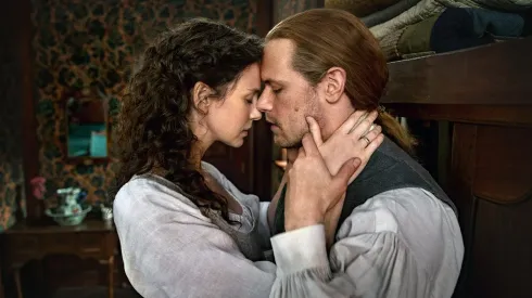 Sam Heughan y Caitriona Balfe protagonizan la temporada 7 de Outlander.