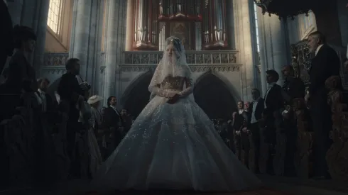 La serie está protagonizada por Devrim Lingnau