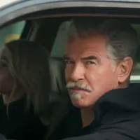 ¿The Out-Laws está en Netflix? De qué trata Unos suegros de armas tomar