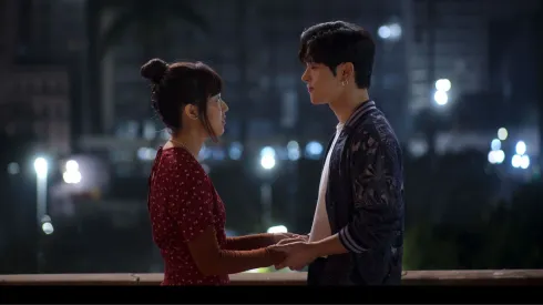 De qué van los episodios finales de A través del armario.