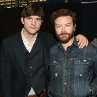 Ashton Kutcher y Mila Kunis son criticados por defender a Danny Masterson