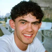 Joe Locke: 3 cosas que no sabías del actor de Heartstopper