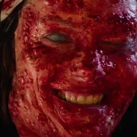 Resurrección de las Brujas: el terrorífico film que no te dejará escapar en Netflix