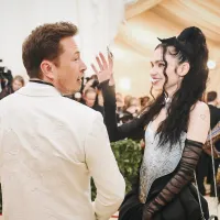 La razón por la que Grimes está demandando a Elon Musk