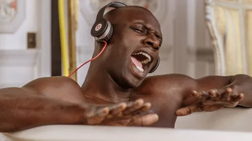 Omar Sy en su película más alabada y que está disponible en Prime Video.