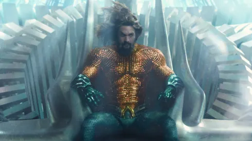 Jason Momoa vuelve al trono de Atlantis como Aquaman.
