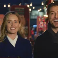 La Navidad está servida: cuál es el reparto de la película que triunfa en Netflix