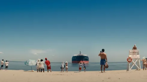 Dejar el mundo atrás, tiene un rival serio en Netflix que le puede arrebatar el trono.
