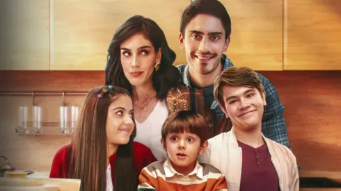 La serie está protagonizada por Sandra Echeverría.