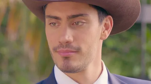 En el reparto se encuentra Iván Amozurrutia