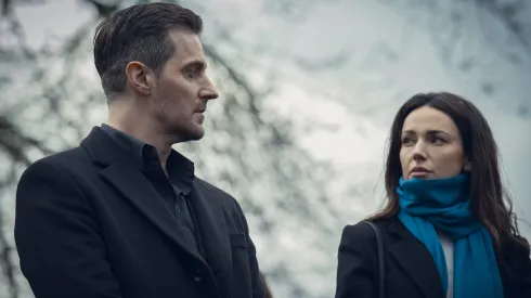 Richard Armitage y Michelle Keegan forman parte del elenco.